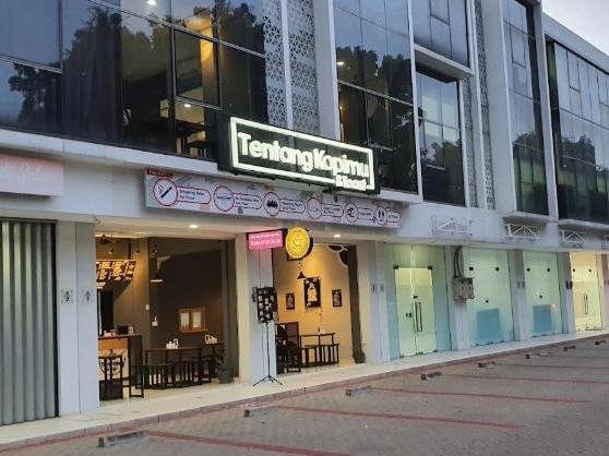 Outlet Tentang Kopimu di area ruko